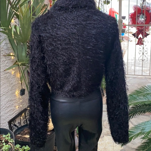 🖤⭐️🖤LAN VIE SHRUG🖤⭐️🖤 - Picture 2 of 2